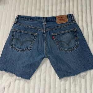 Levis 501 Shorts | Size 30 ?
